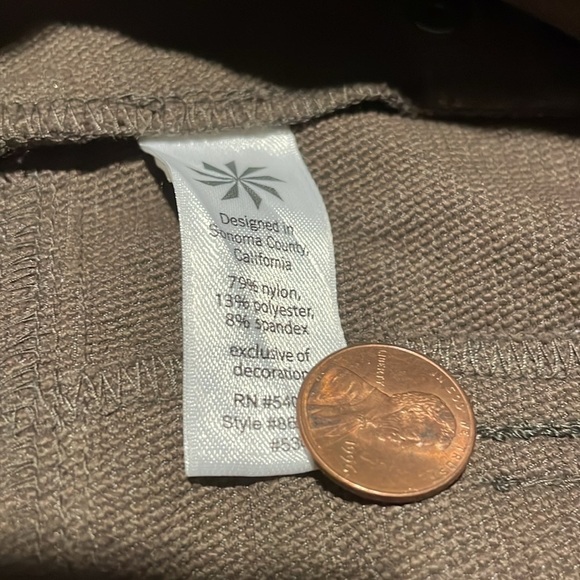 Athleta Take a Hike nylon skirt in dark heather gray - Picture 13 of 14